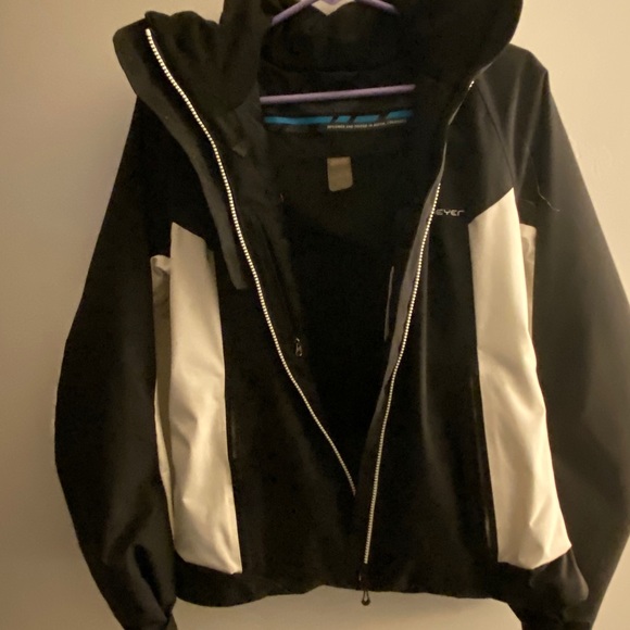 Obermeyer ski and snowboard jacket - Picture 3 of 5